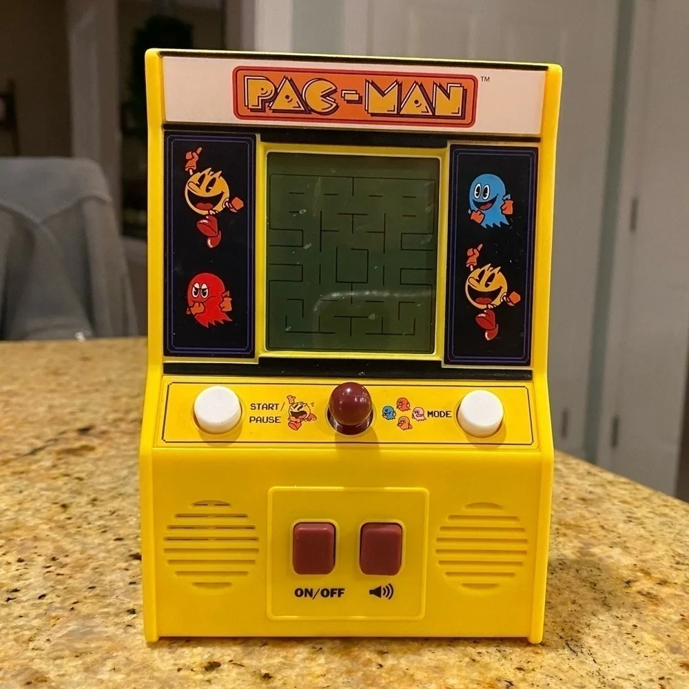 Pac-Man 2011 Retro Mini‎ 6” Arcade WORKS Machine Bandai Namco Handheld Game